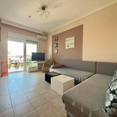 Peteinos 11 By Horizon Homes 公寓